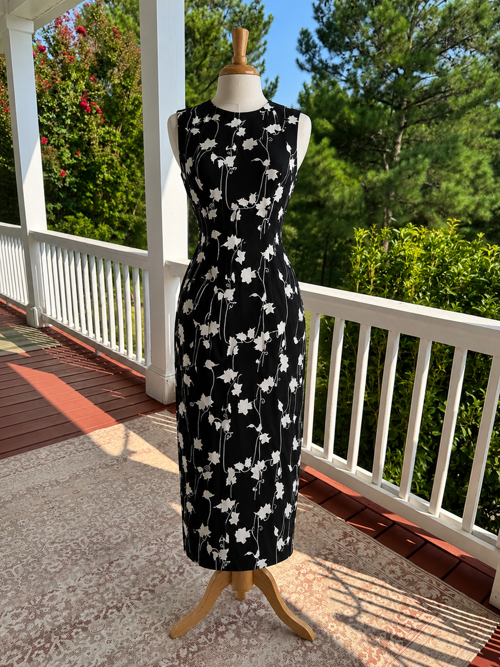 Vintage 1990s Patrick Collection 100% Silk Black & White Floral Sheath Dress