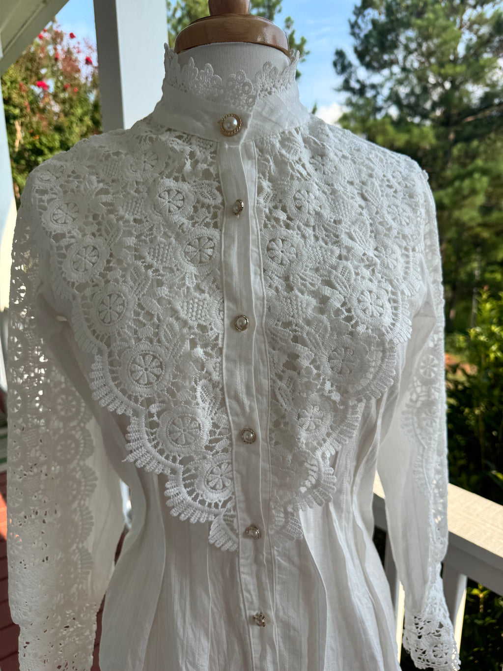 Romantic Guyuegigin Lace Blouse