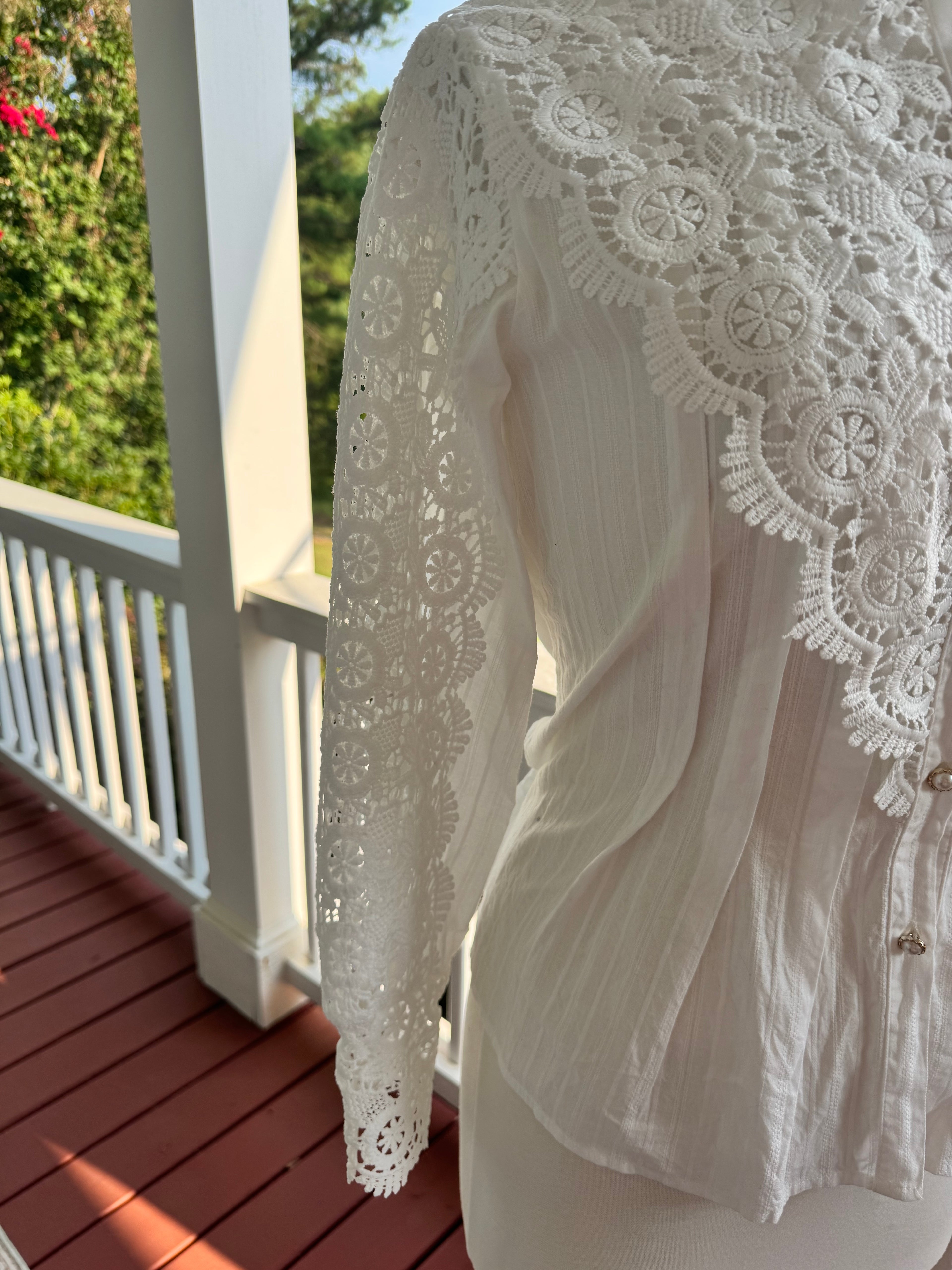 Romantic Guyuegigin Lace Blouse