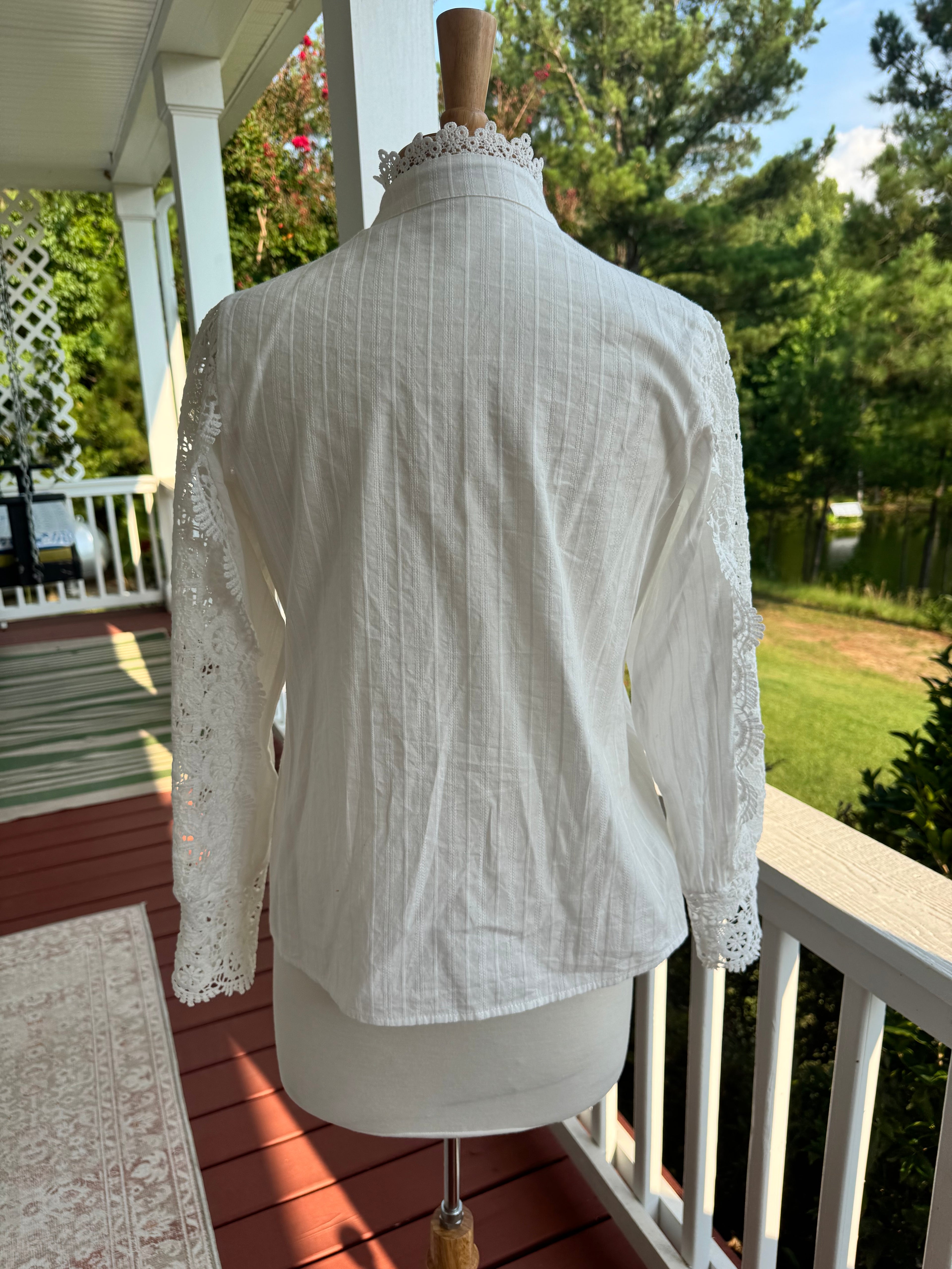 Romantic Guyuegigin Lace Blouse