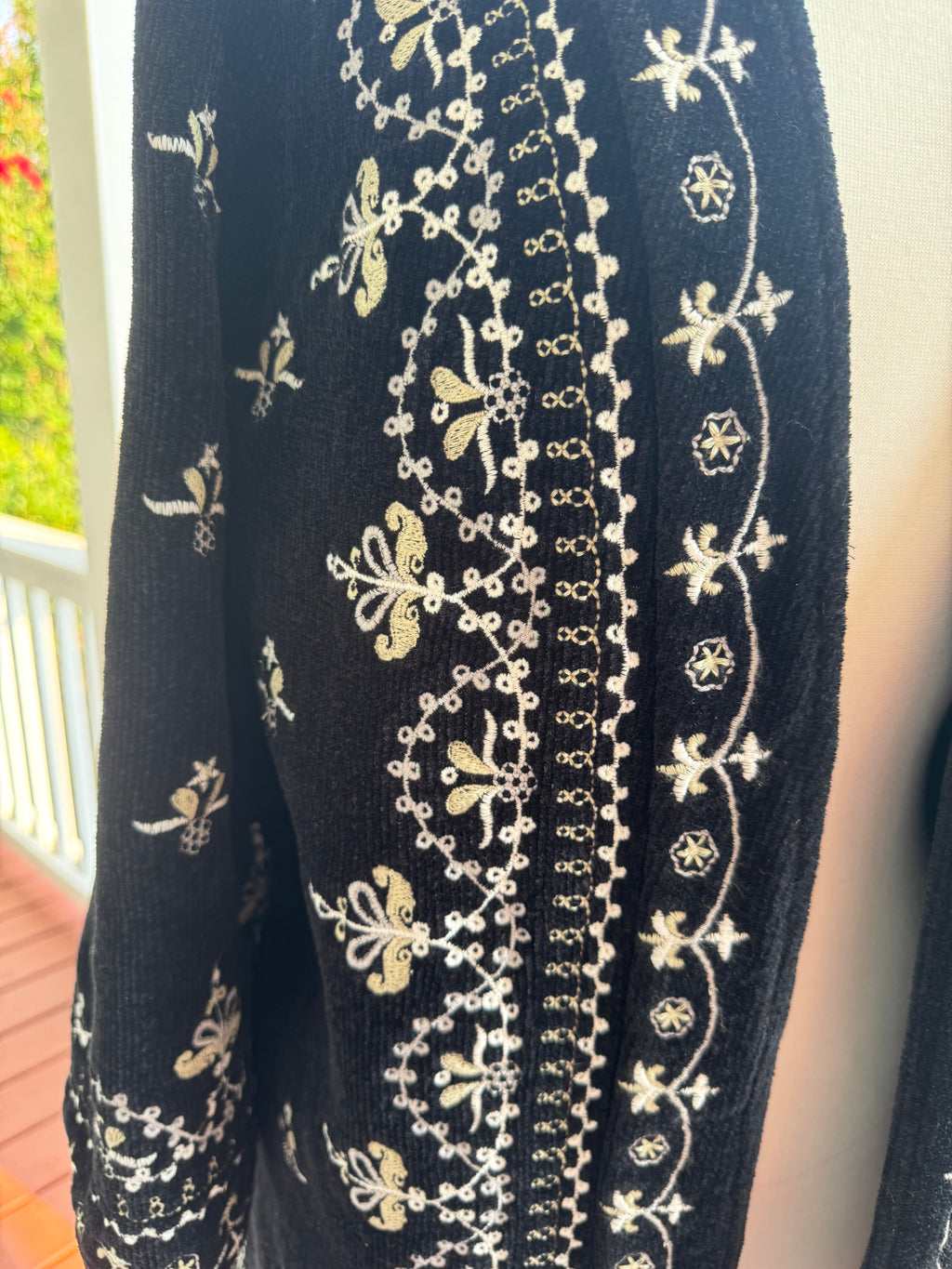 Soft Surroundings Embroidered Open Front Jacket