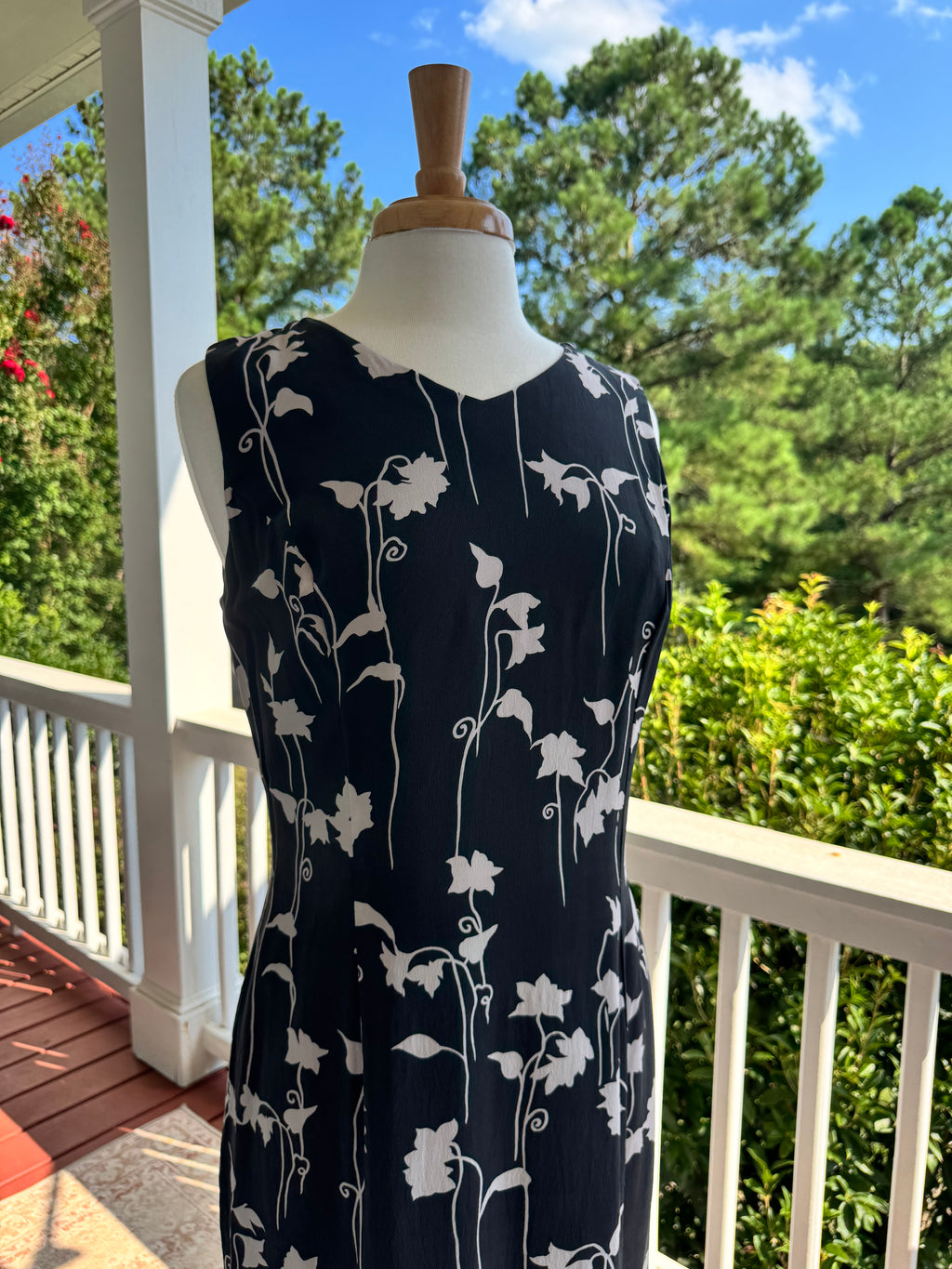 Vintage 1990s Patrick Collection 100% Silk Black & White Floral Sheath Dress