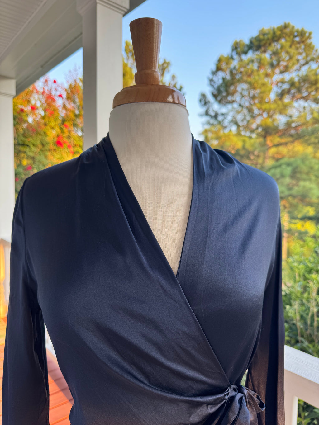 The Limited 100% Silk Wrap Blouse Women's Small Navy Long Sleeve Tie Front Top