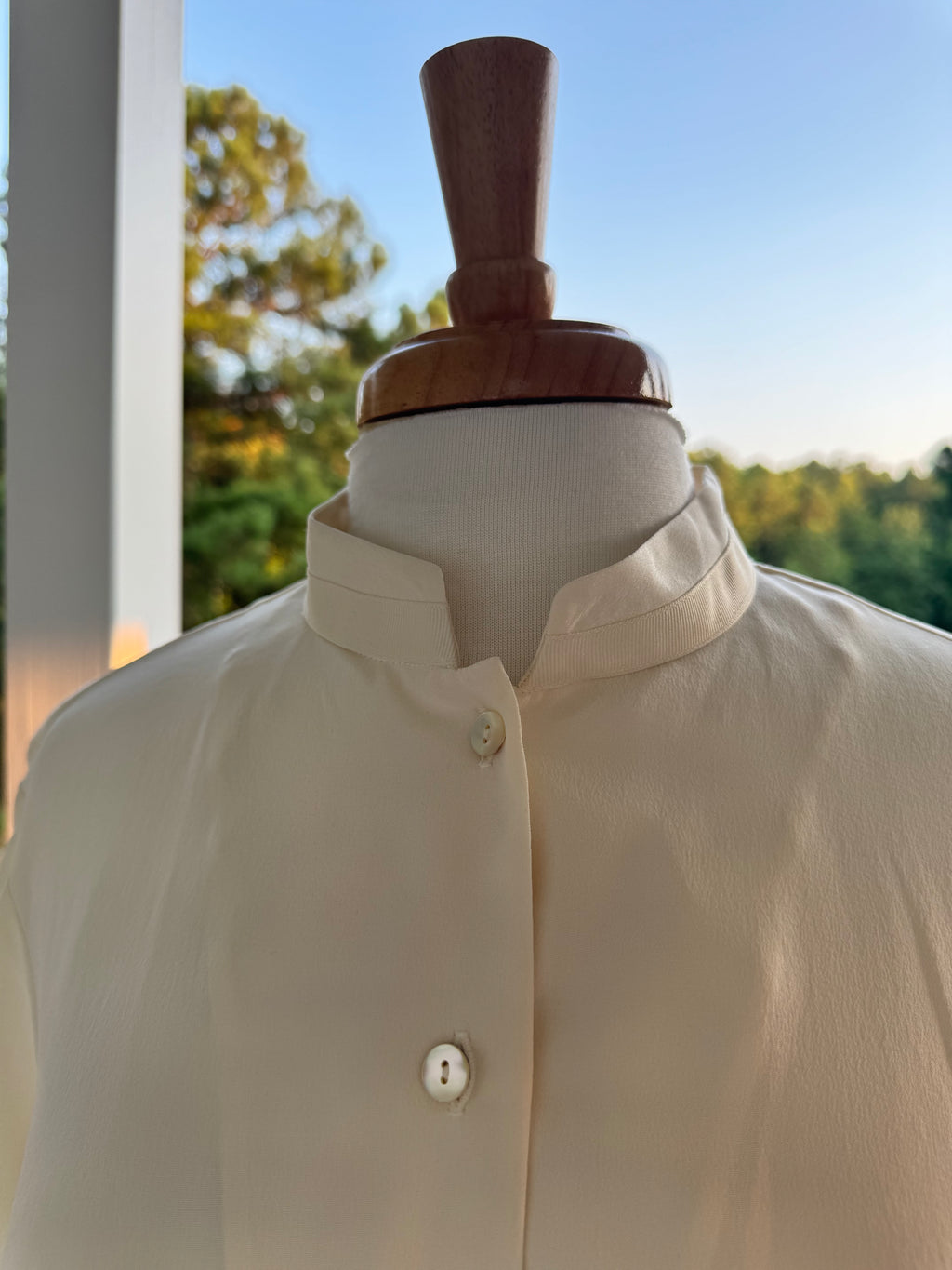 Coldwater Creek 100% Silk Blouse Women's Size 14 Ivory Mandarin Collar Top
