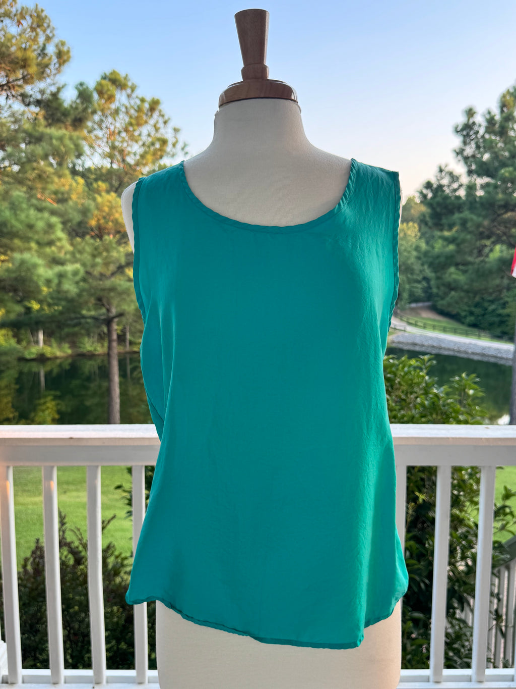 Ellen Ashely 100% Silk Shell Top