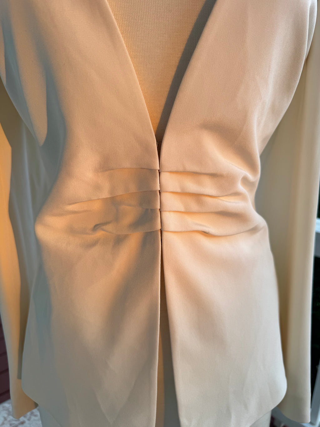 Bloomingdales 100% Silk Ivory Blazer Ruched Waist Open Front