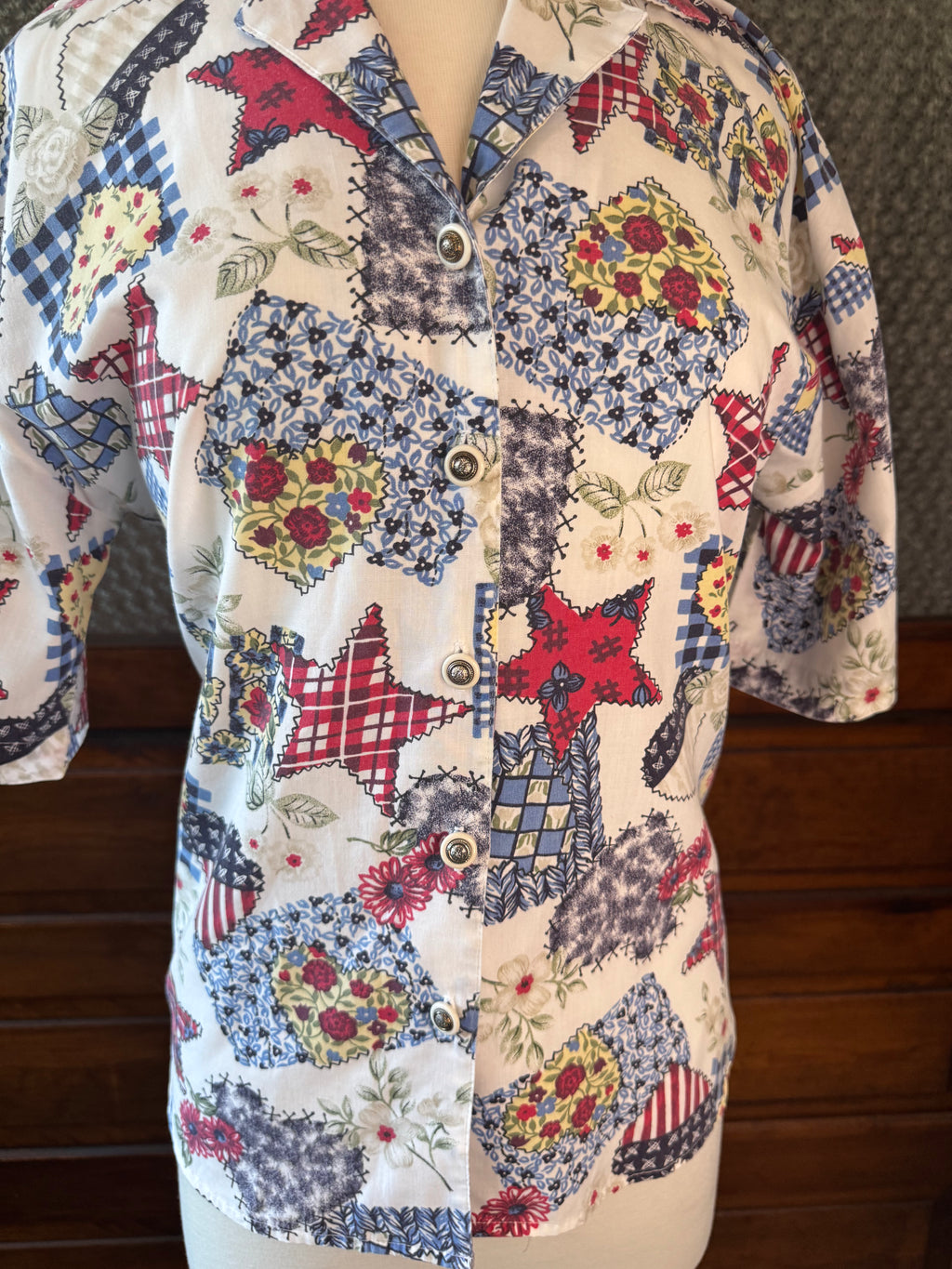 Vintage 1980s Cabrais Patchwork Quilt Print Shirt Blouse Cottage Americana Floral