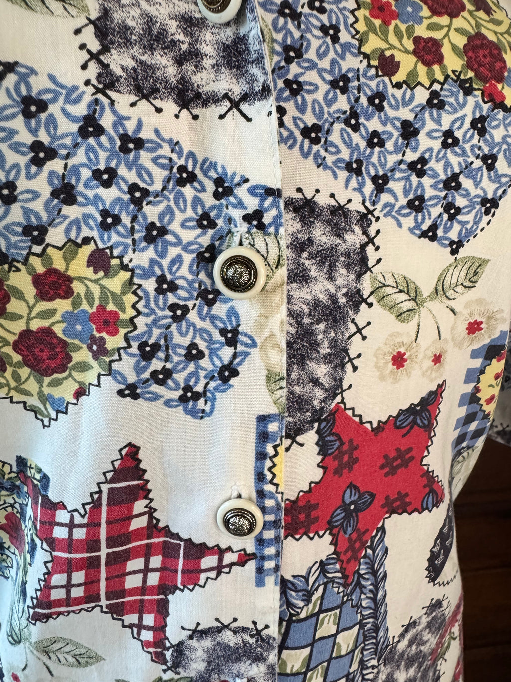 Vintage 1980s Cabrais Patchwork Quilt Print Shirt Blouse Cottage Americana Floral