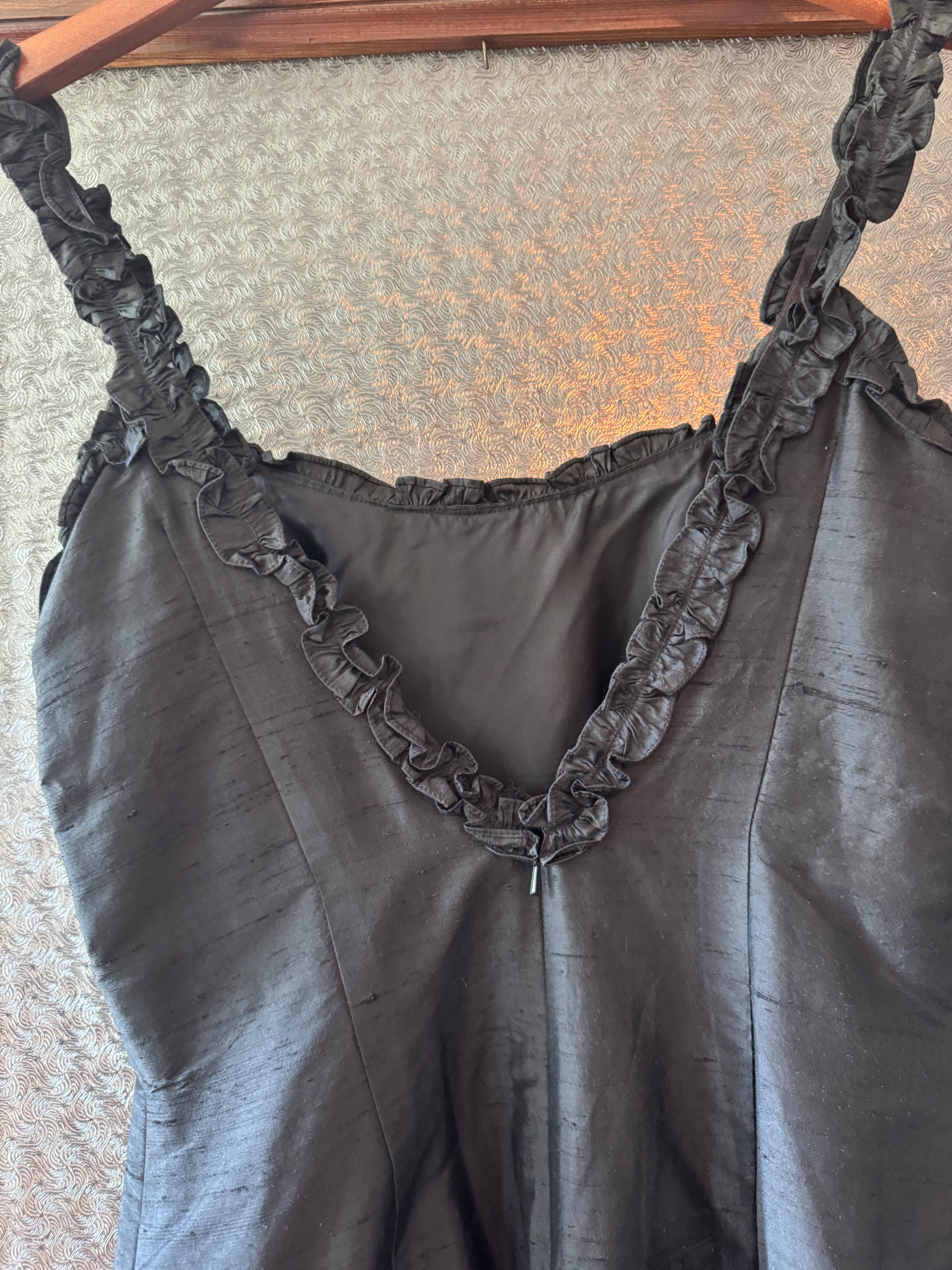 Vintage Geometrie 100% Silk Black Dress Size 4 Ruffle Straps Y2K Cocktail