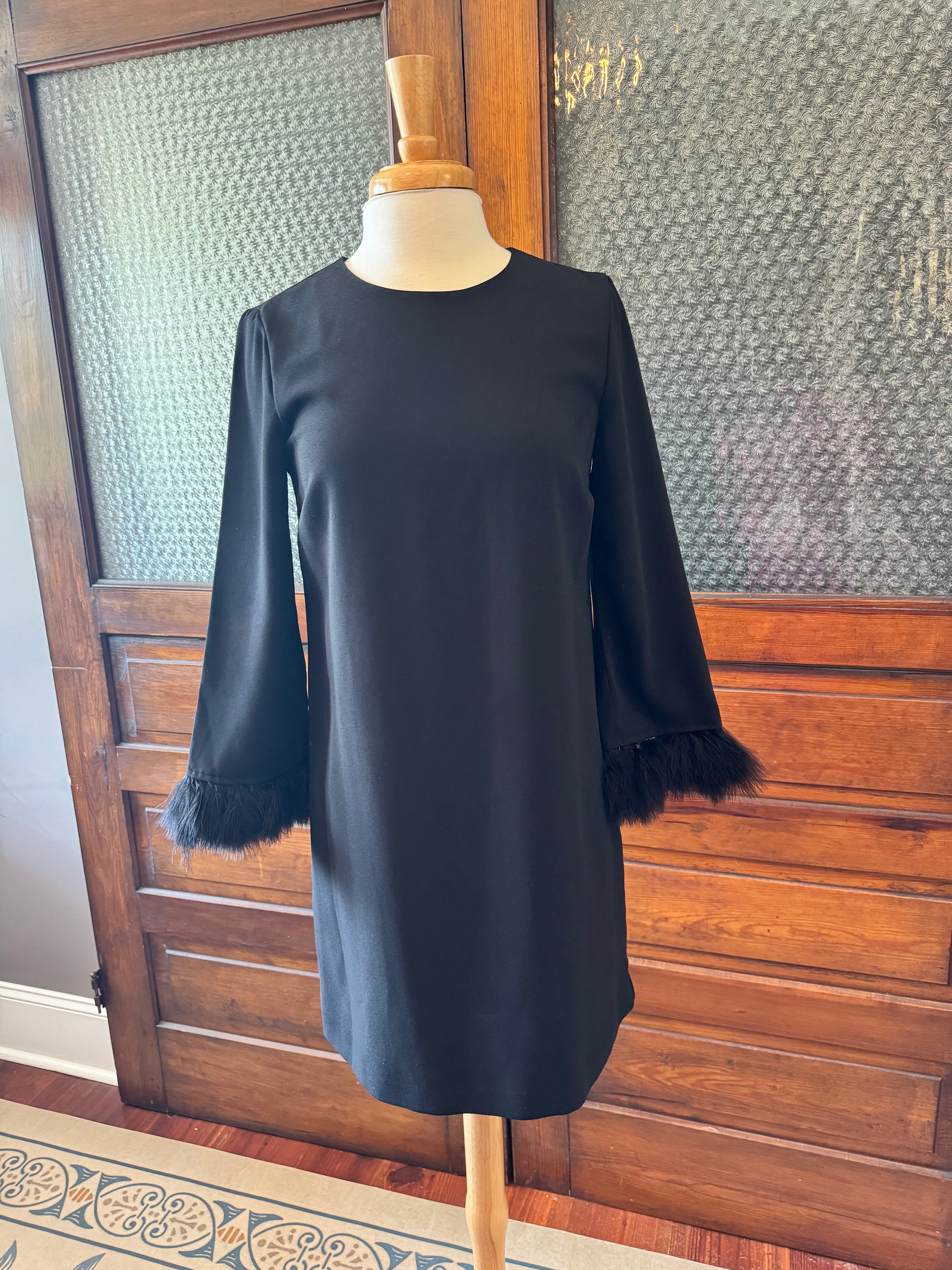 Cece Black Feather Cuff Shift Dress Size 4 Long Sleeve Cocktail Party Dress