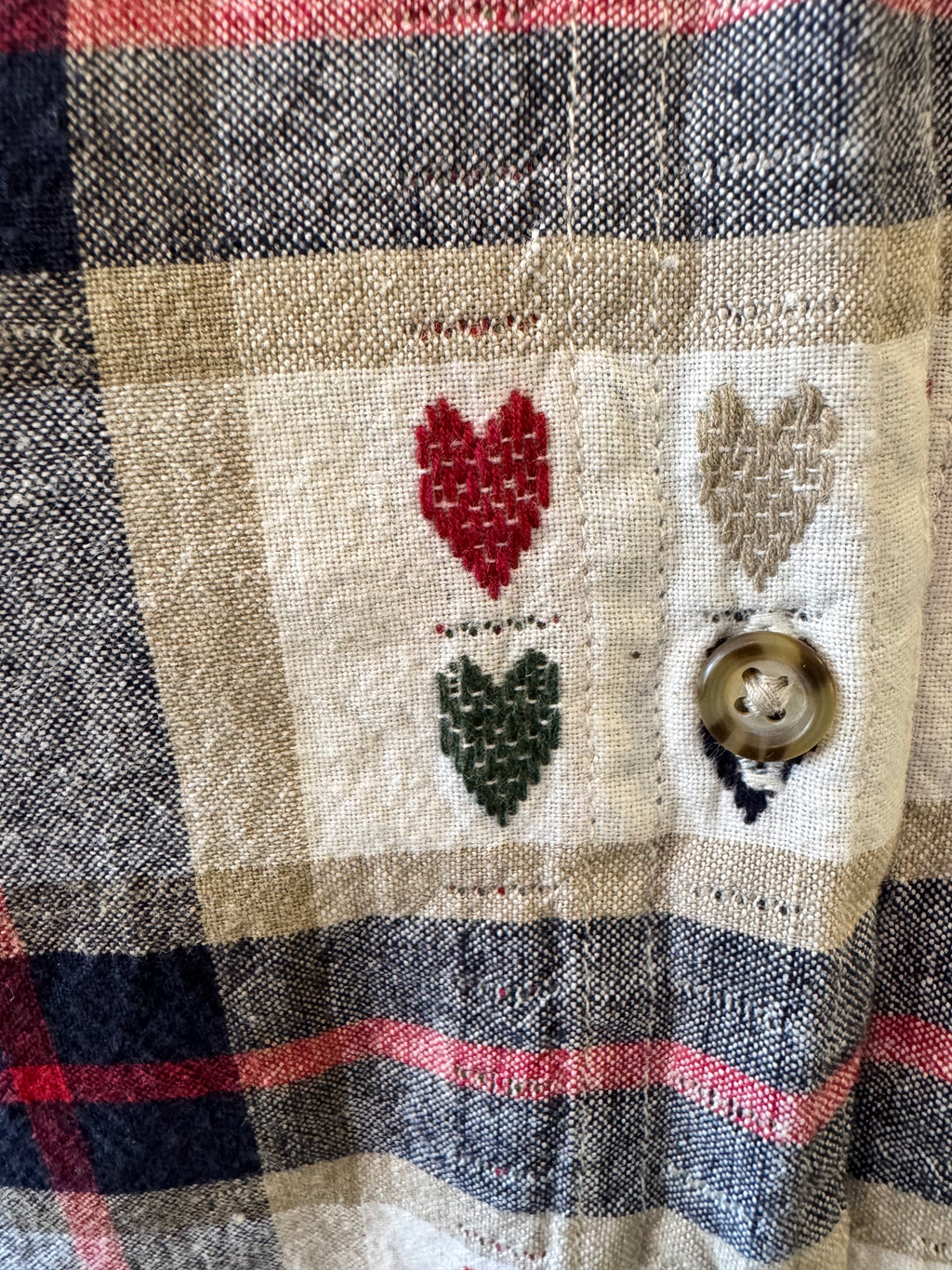 Vintage Bobbie Brooks Plaid Embroidered Heart Short Sleeve Shirt Women's Small
