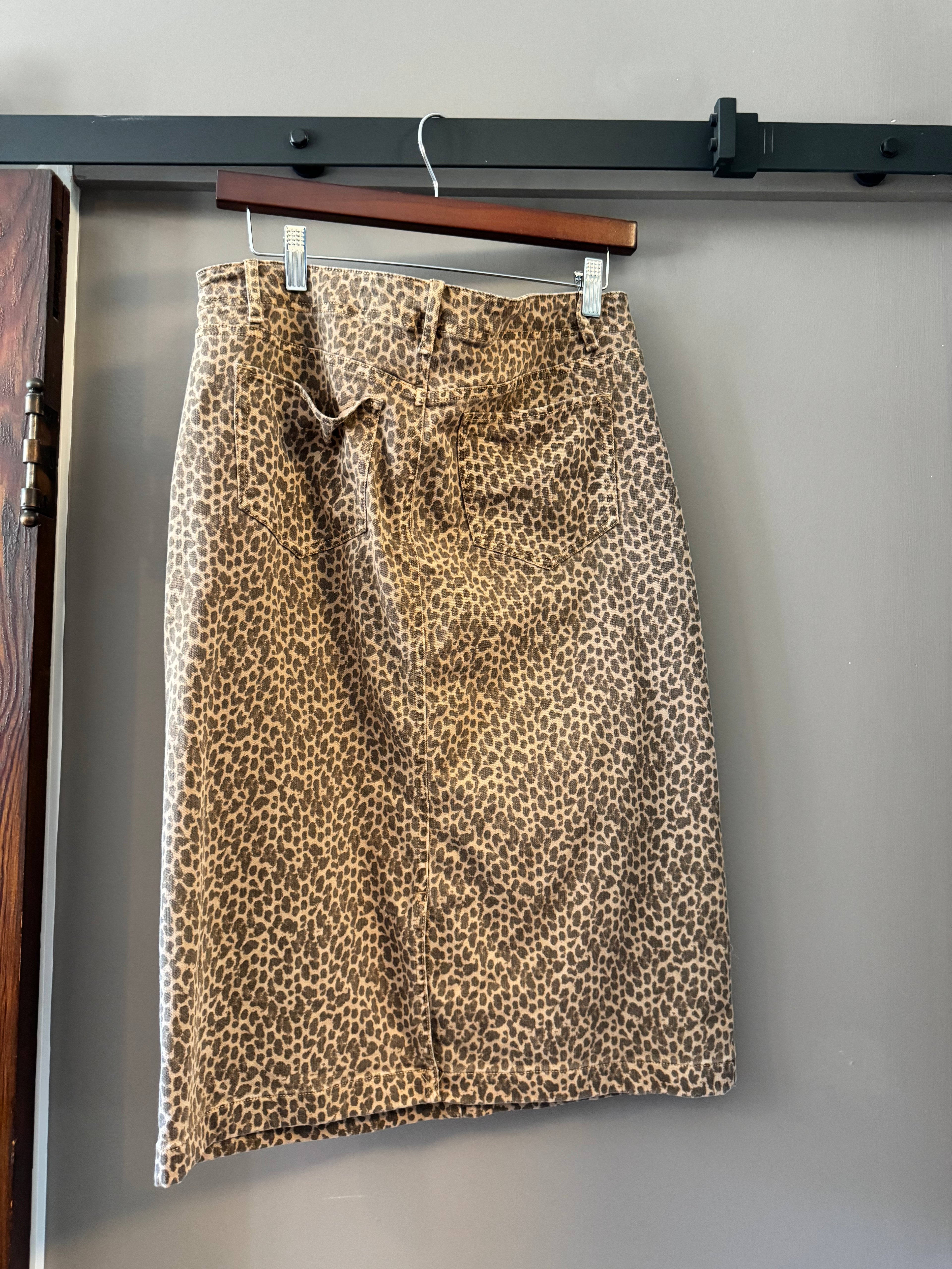 J. Jill Denim Leopard Print Pencil Skirt Size 8