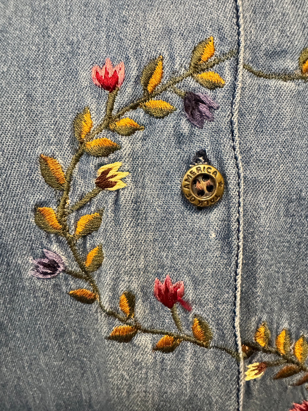 Vintage 1990s Talk of America Embroidered Denim Shirt Women's 22 Floral
