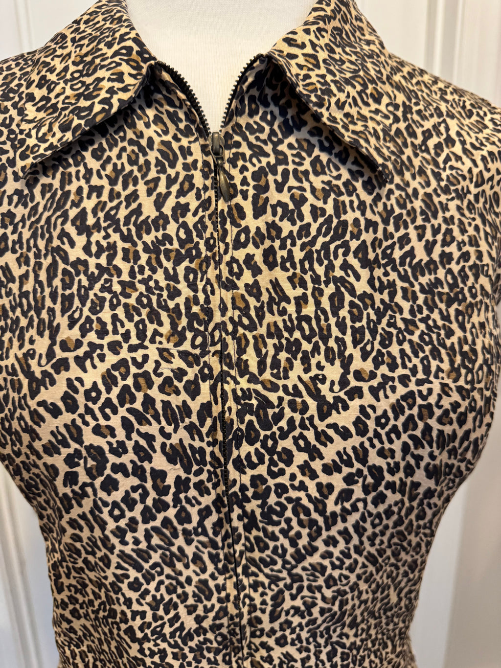 Vintage Y2K Silkland 100% Pure Silk Leopard Vest-Size Large